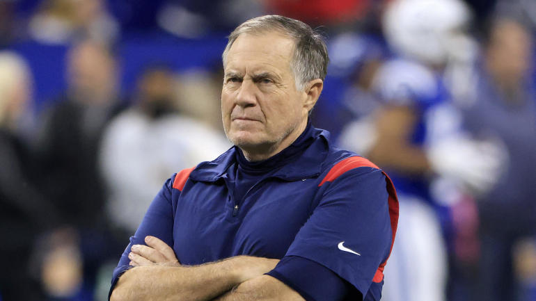 INDIANAPOLIS, INDIANA - DECEMBER 18: Head coach Bill Belichick of the New England Patriots on the field before the game against the Indianapolis Colts at Lucas Oil Stadium on December 18, 2021 in Indianapolis, Indiana. (Photo by Justin Casterline/Getty Images)
