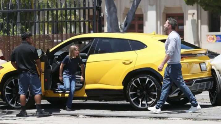 image-sjhows-ben-affleck-at-a-dealre-1656340012